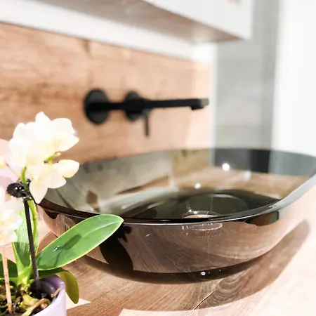 Exklusives Design Hideaway & Sauna Apartmán