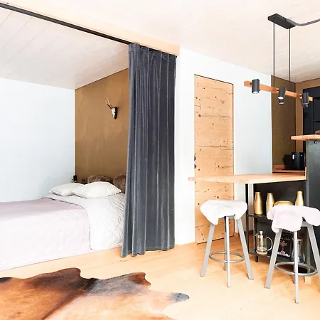 Exklusives Design Hideaway & Sauna شقة