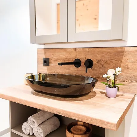 Exklusives Design Hideaway & Sauna Warngau