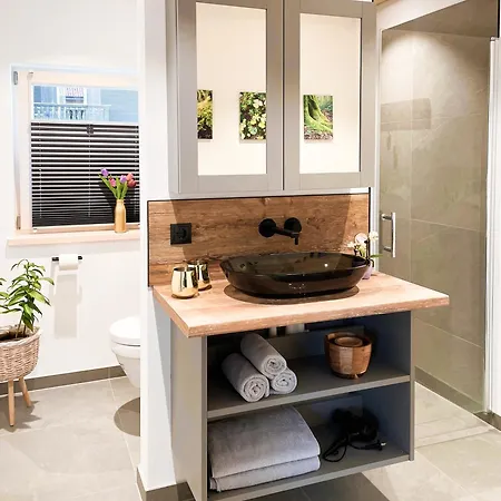 Exklusives Design Hideaway & Sauna Apartment *